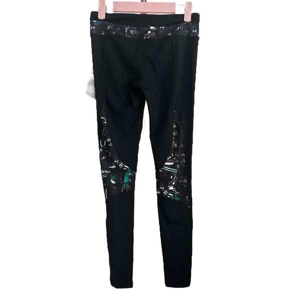 Shape Performance Leggings - Picture 2 of 5